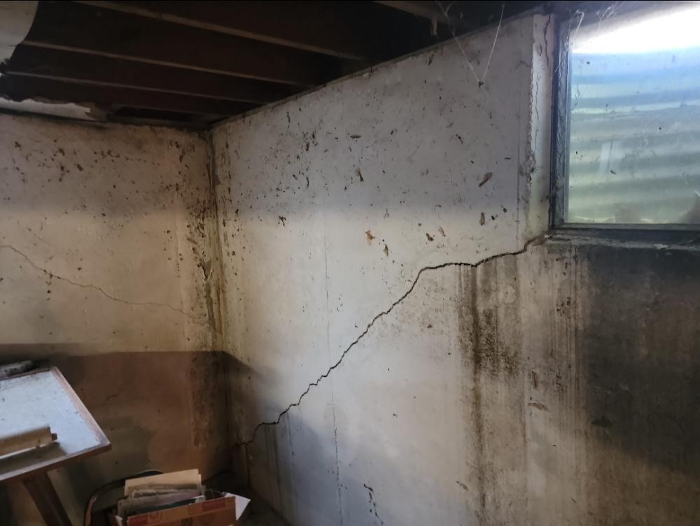 foundation cracks