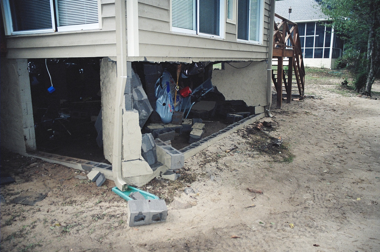 Foundation walls damaged by flooding