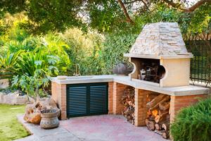 Rustic Outdoor Kitchen