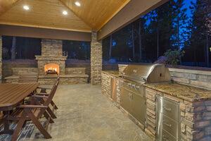 outdoor kitchen