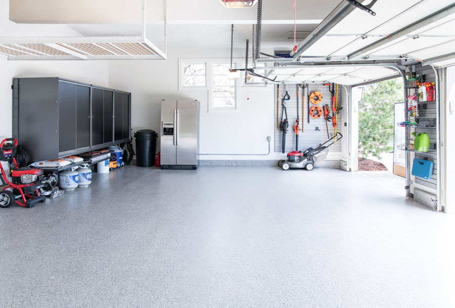 Beautiful Polyaspartic Garage Floor