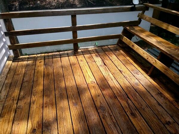 Wood deck clean after softwashing