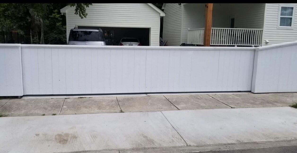 Composite Fence in New Orleans, LA Composite Fence Install in New Orleans, LA