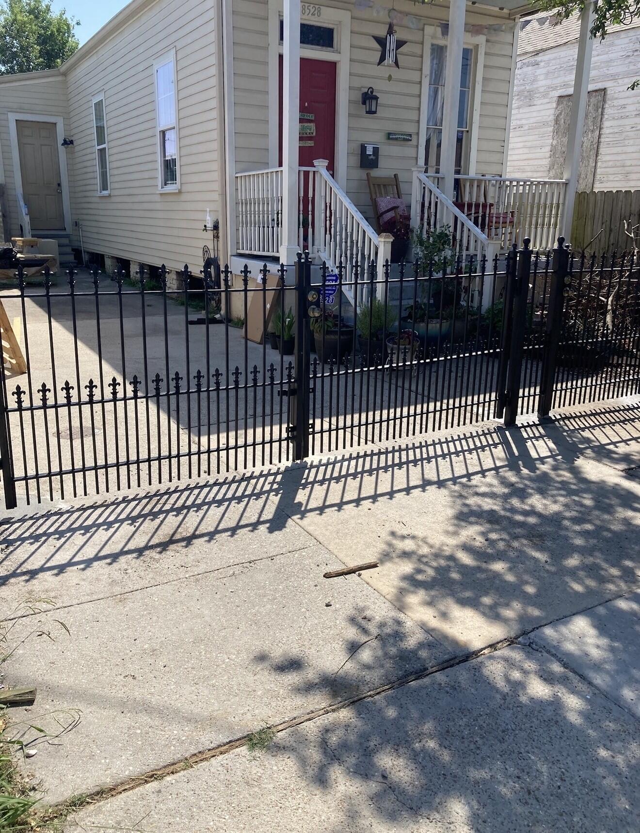 Iron Fence Installation in New Orleans, LA