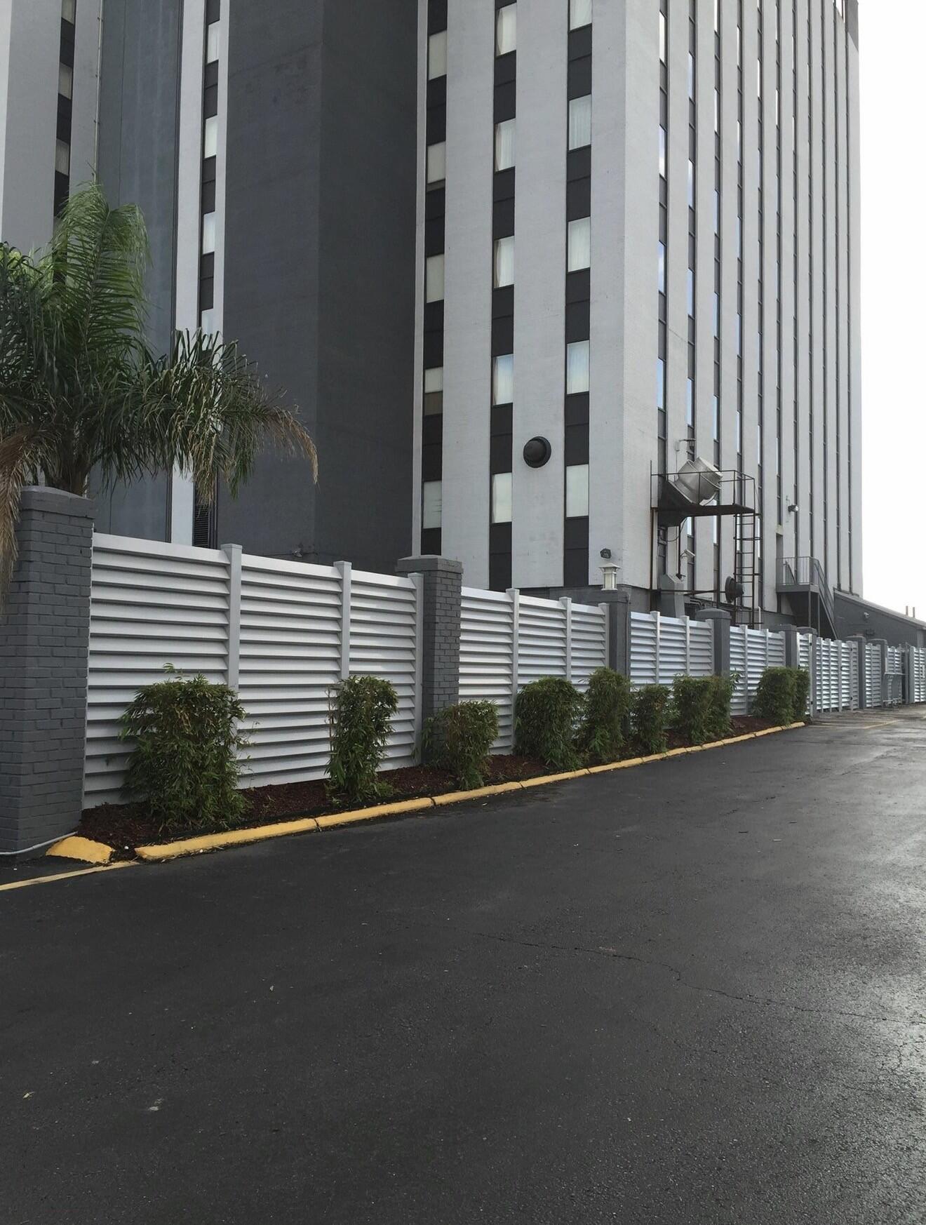 Vinyl Fencing in Louisiana