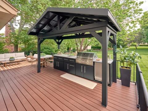Outdoor Kitchens