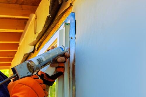 sealing gap with caulk