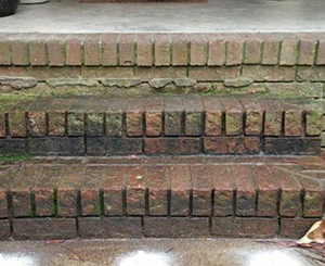 Sunken front stoop in [city 1]