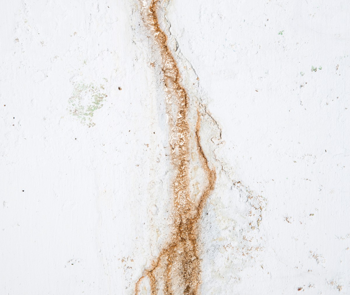 Basement Wall Cracks in [territory]
