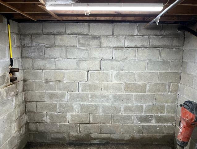 PowerBrace Installation in Warrensburg, NY - Before Photo