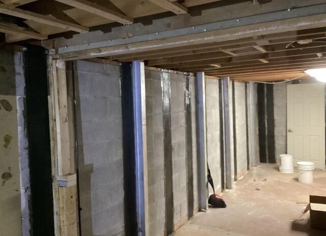 Bowing Wall Support - Corunna, ON