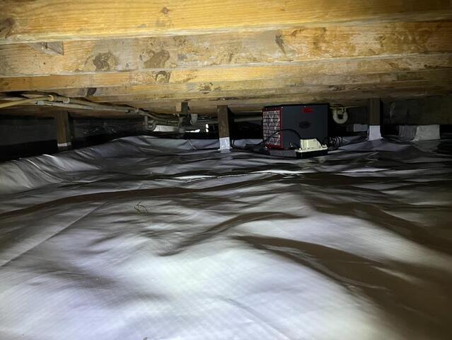 Messy Crawl Space in Forest, MS - After Photo