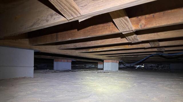 Sagging Floors in Richton, MS - Before Photo