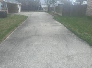 Cracking Driveway in Waveland, MS
