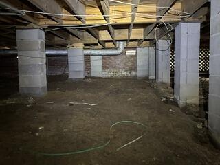 Wet Crawlspace in Hattiesburg, MS