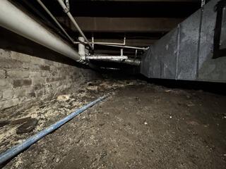 Damp Crawl Space in Clinton, LA