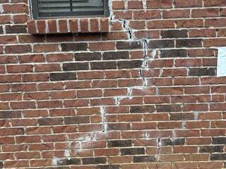 Cracks in Exterior Siding in Laurel, MS