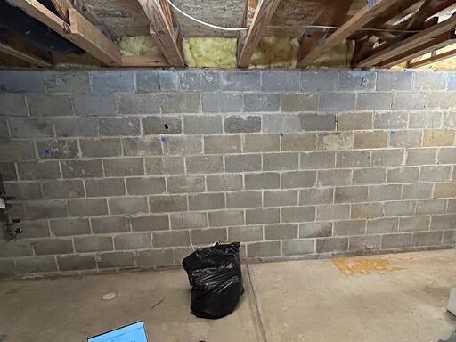 CarbonArmor Straps Support Walls in Babylon, NY - Before Photo