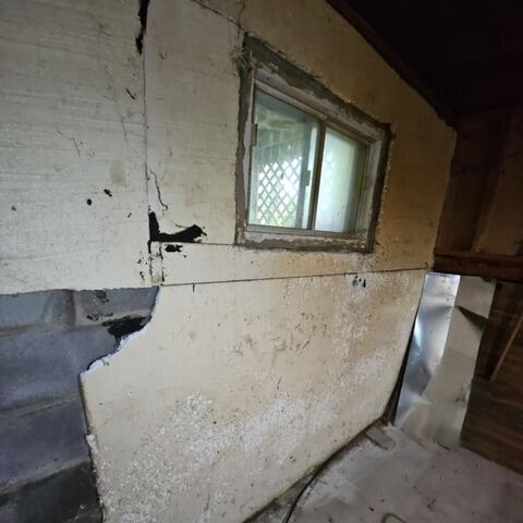 A finally dry basement in Saint-Ephrem-De-Beauce with WaterGuard! - Before Photo