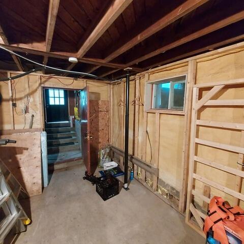 From cracks to straightened walls: a successful renovation in Très-Saint-Rédempteur, QC - Before Photo