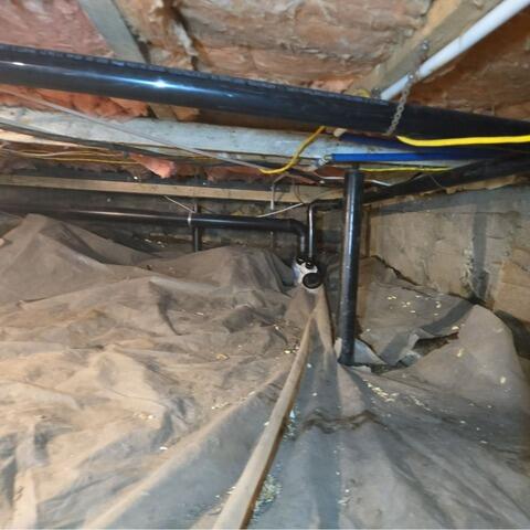 In Saint-Prosper, Quebec: a house saved from moisture damage - Before Photo