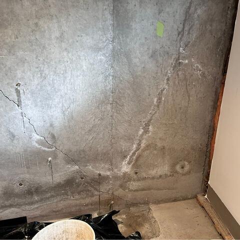 PowerBrace™ Installation Brings Lasting Foundation Support in Val-Des-Sources, Qc - Before Photo
