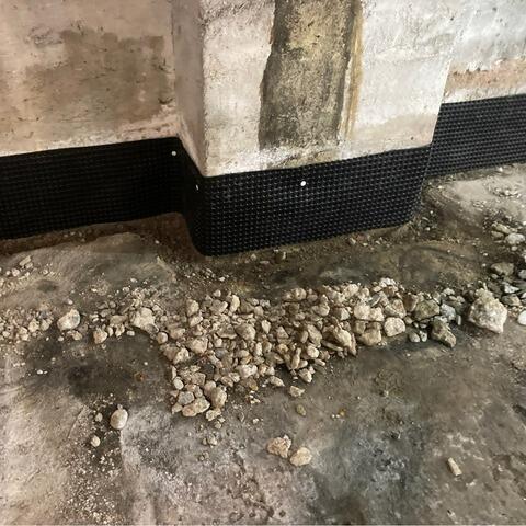 Waterproofing solution keeps basement dry and protected in Sainte-Aurelie - Before Photo