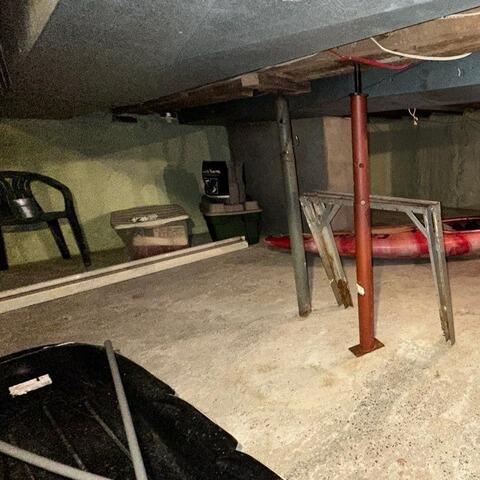 Renovation of a damp crawl space in Saint-Pierre-Baptiste, Quebec, using the CleanSpace system - Before Photo