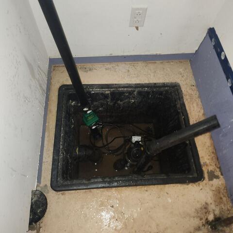 Replacement of a Sump Pump in Saint-Romain, Quebec - Before Photo