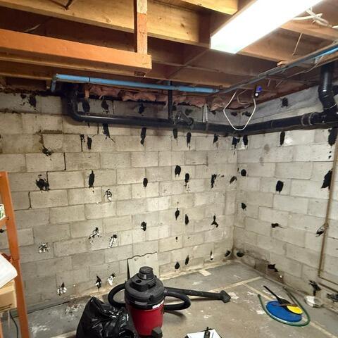 A Renovated and Insulated Basement in Saint-Felix-De-Kingsey, Quebec - Before Photo