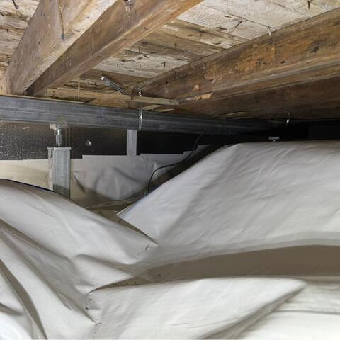 A Renovated Crawl Space: Moisture Control, Insulation, and Stability in Sainte-Emelie-De-L'energie, QC - After Photo