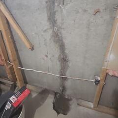 Our FlexiSpan system to fix a crack within the basement in La Patrie, Quebec