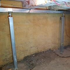 Structural stabilization of a house in Chartierville, Quebec