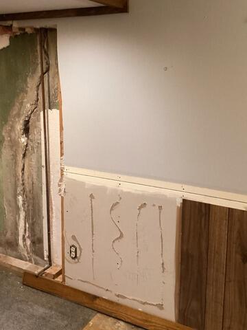 Foundation Supportworks in Peru, IL - Before Photo