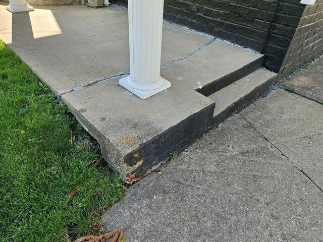 No More Uneven Floors in Peru, IL! - Before Photo