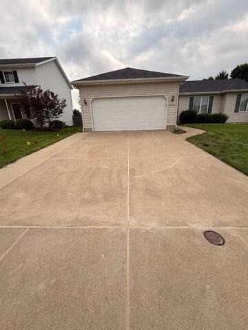 Davenport Driveway Leveling Detached Slabs Raised and Sealed - After Photo