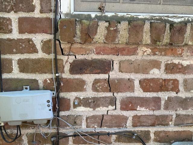 Helical Pier installed in Savannah, GA - Before Photo