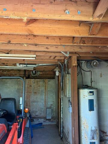 Failing Main Beam in Milledgeville, GA - Before Photo