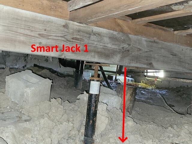 Fixing a sagging Crawlspace in Welland, On - Before Photo