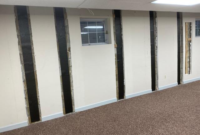 Bowing Walls in Dover, DE - Before Photo