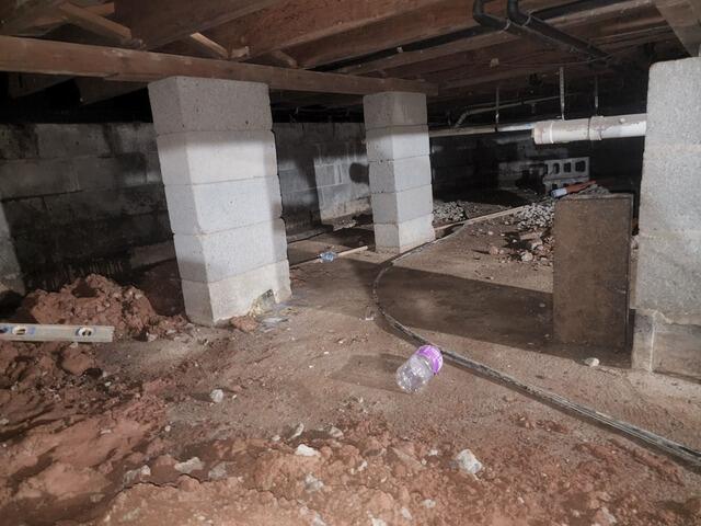 Crawl Space Encapsulation in Paramus, NJ - Before Photo