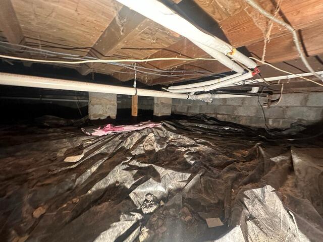 Crawl Space Encapsulation in Bridgewater, NJ - Before Photo