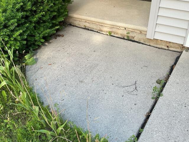 Cracked Concrete Driveway Repair in Allouez, WI