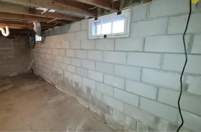 Sagging Floor Support Repaired with SmartJacks in Kaukauna, WI - Before Photo
