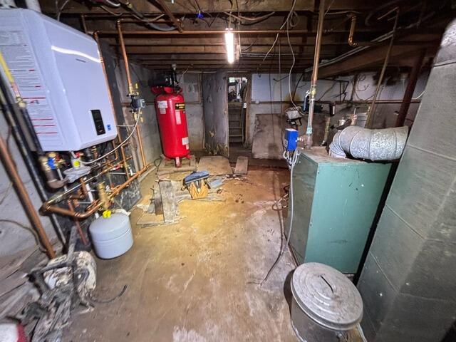 Waterproofing Wet Basement in Orrs Island, Maine - Before Photo