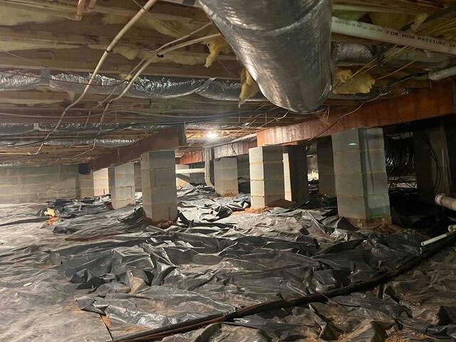 Sealed Crawl Space - Goochland, VA - Before Photo