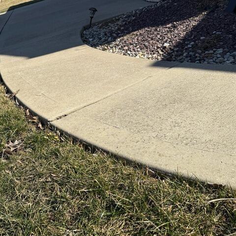Leveling Driveway in Glen Carbon, IL - Before Photo
