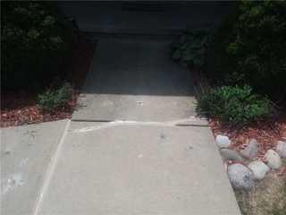 Springfield, IL Walkways Leveled