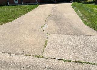 Driveway Leveled and Sealed in Jackson, MO