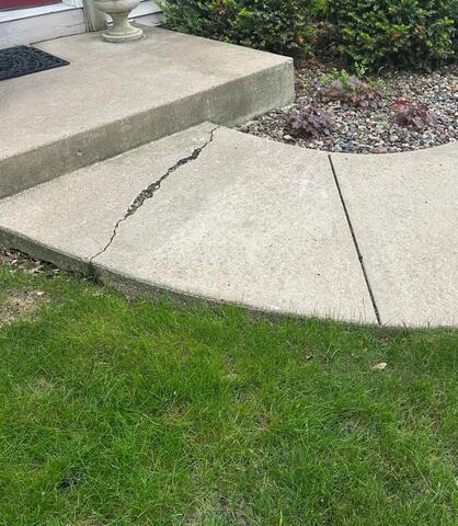 Prior Lake, MN, Sinking Steps Repaired - Before Photo